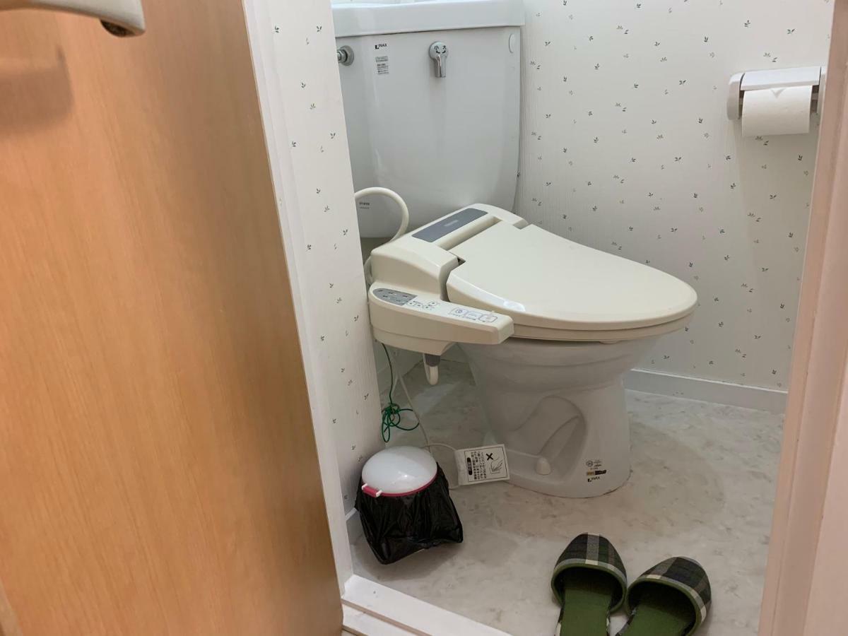 Goldhouse Shinosaka 303 Apartemen Osaka